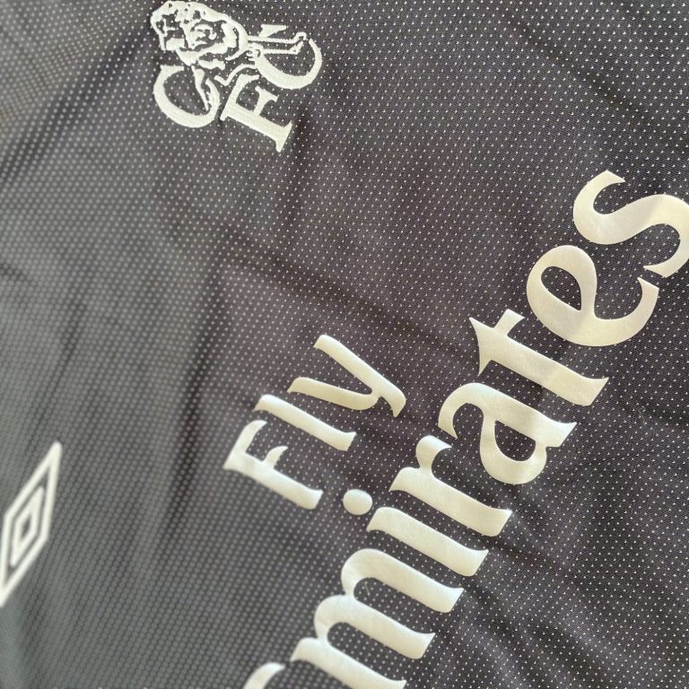Chelsea 2004/2005 authentic away shirt - Drogba #15
