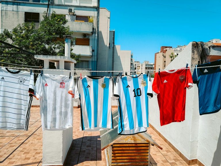 Washing Do’s and Don’ts: How to Keep Your Vintage Shirts Looking Fresh - Secondhalf Stories