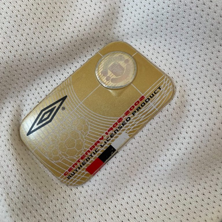 Manchester United authentic 2001/2002 100th anniversary reversible Jersey