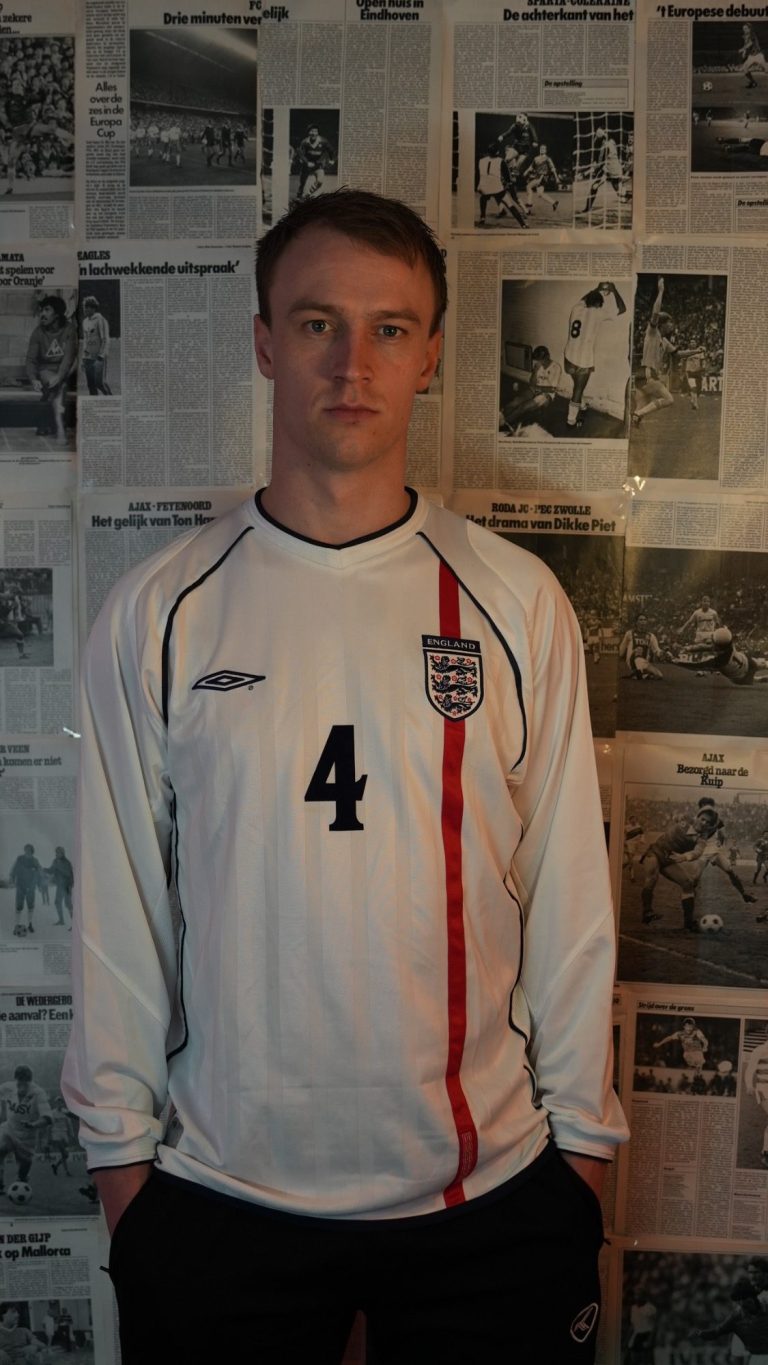 A shirt worn by kings of the '90s Manchester United Authentic 1996/1997 Home Shirt